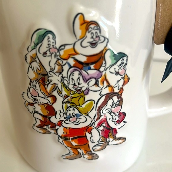 NWT Rae Dunn Disney Seven Dwarfs Whistle While You Work Collectible Mug - Picture 2 of 7